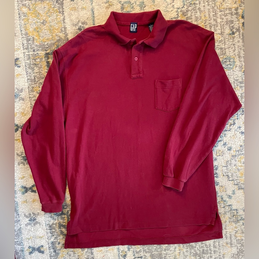 Men’s GAP Large Cranberry 2 Button Long Sleeve Polo Shirt. Excellent Condition!